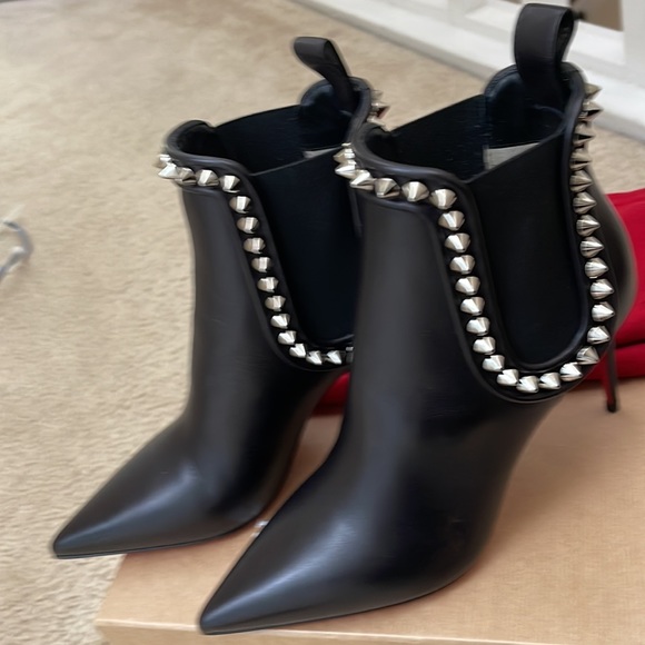 Christian Louboutin | Shoes | Christian 